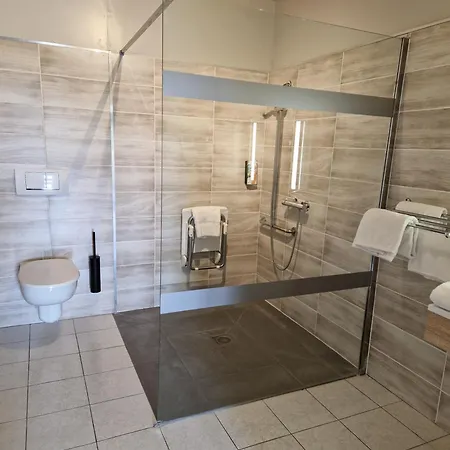 Sure Hotel By Best Western Saint-Quentin Ouest Le Pot D Etain Holnon Exterior photo