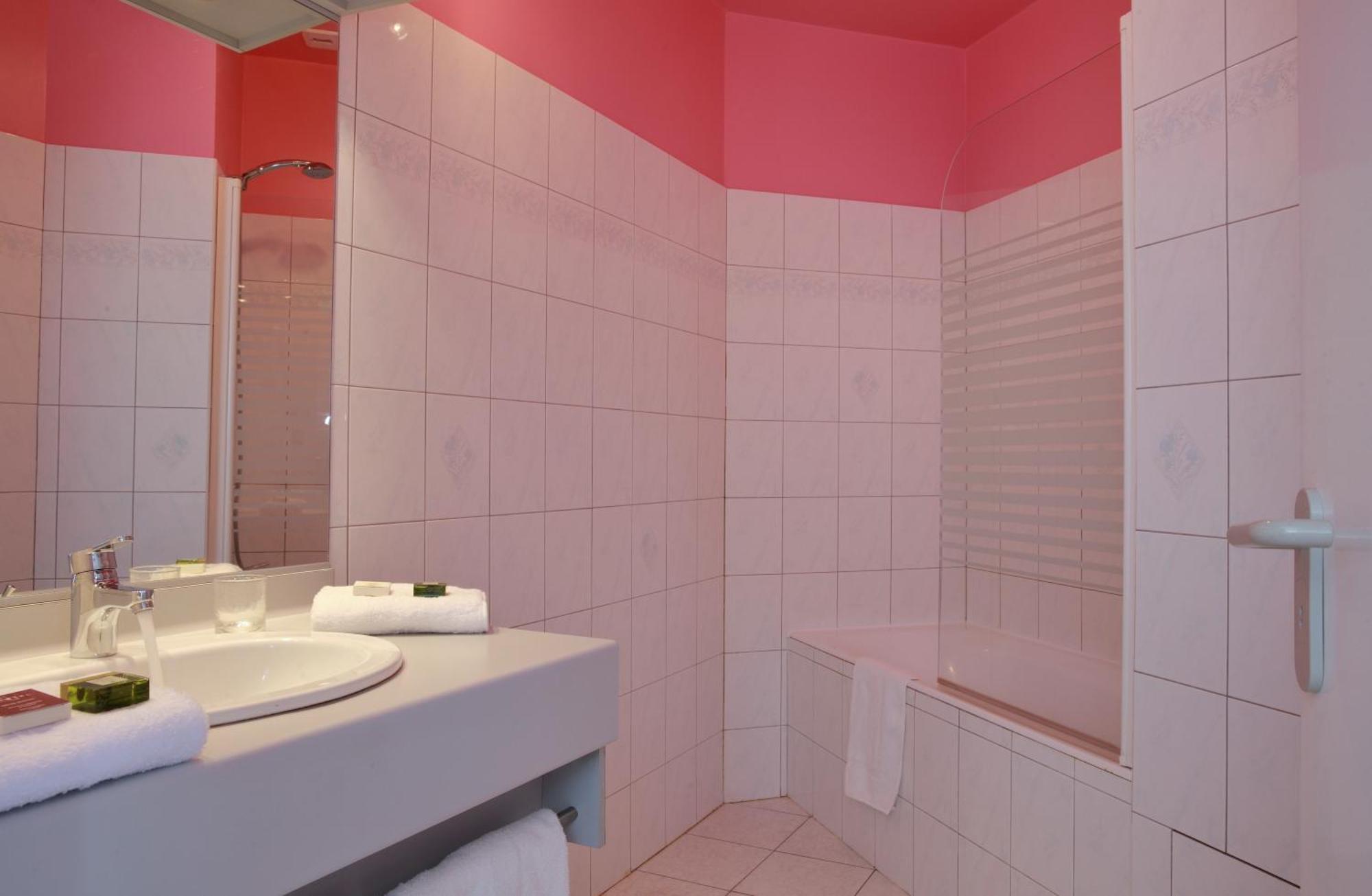 Sure By Western Saint-quentin Ouest 3* Holnon