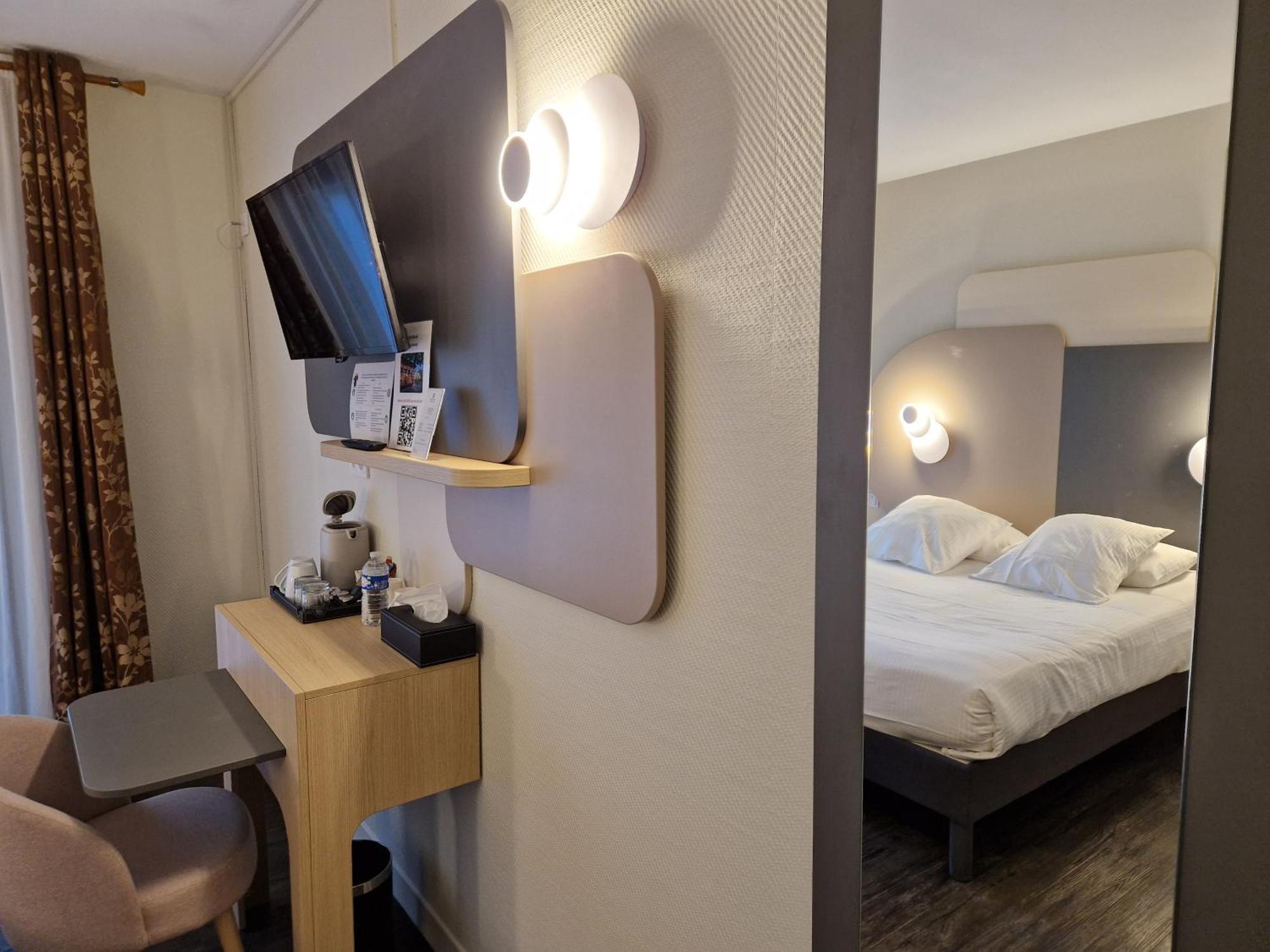 Sure By Western Saint-quentin Ouest 3*