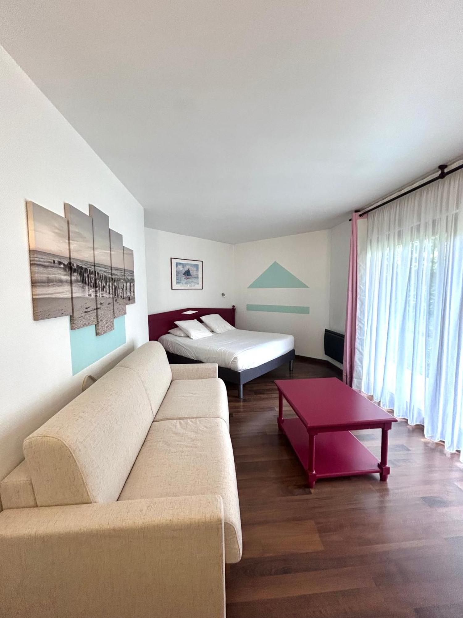 Sure By Western Saint-quentin Ouest 3*