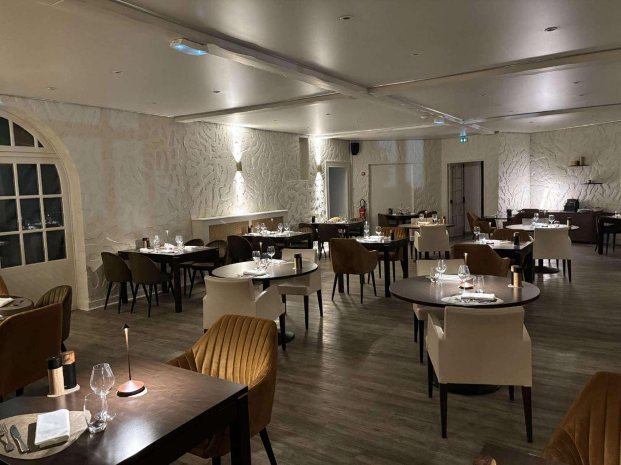Hotel Sure By Western Saint-quentin Ouest Le Pot D Etain