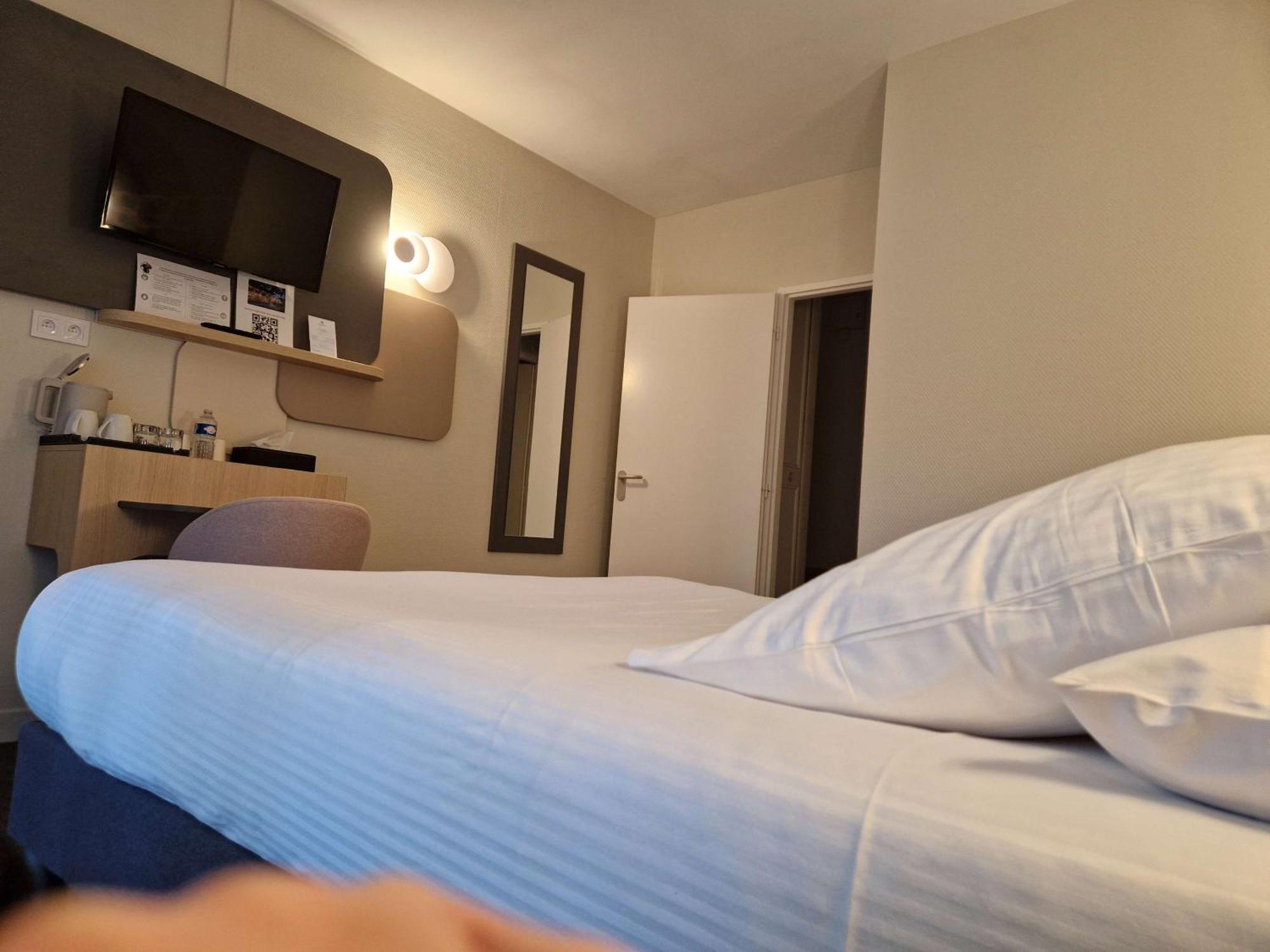 Sure By Western Saint-quentin Ouest Hotel 3*